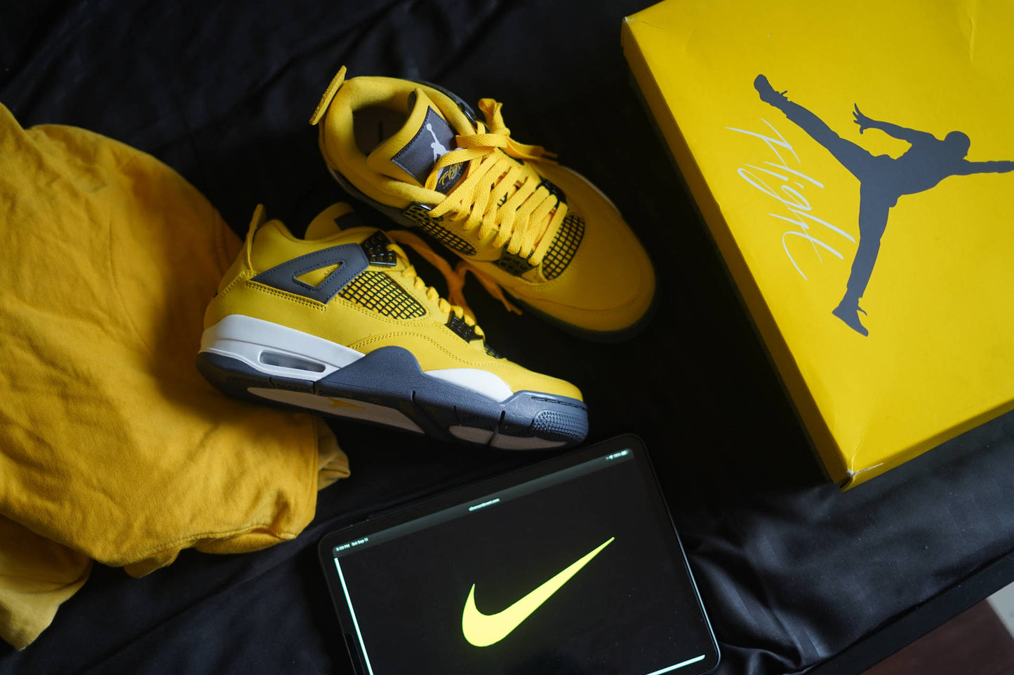 JORDAN 4