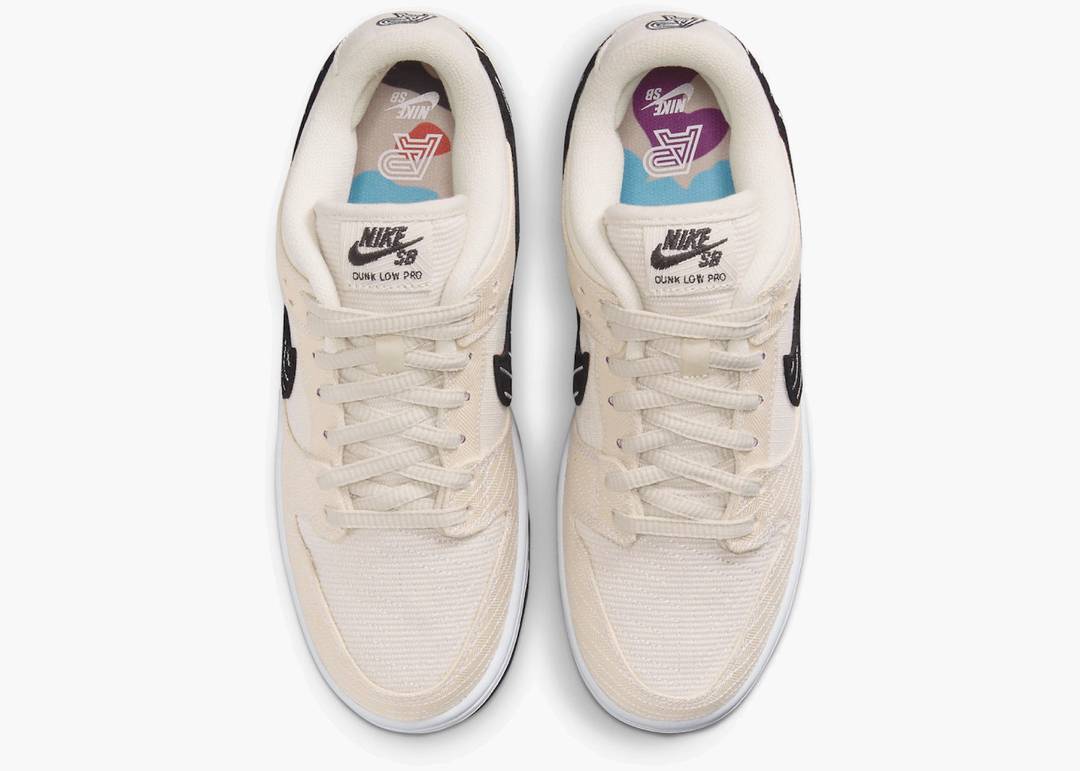 Dunk Low SB Albino &amp; Preto