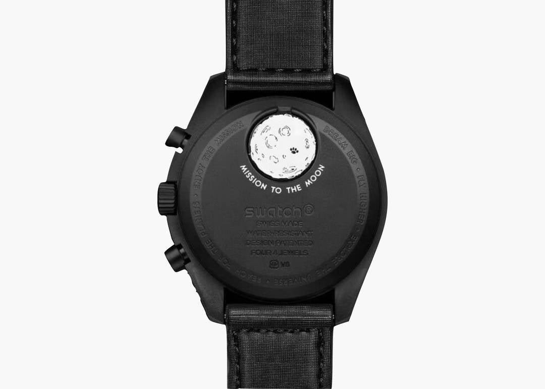 Swatch x Omega Bioceramic Moonswatch Mission To Moonphase Snoopy Black