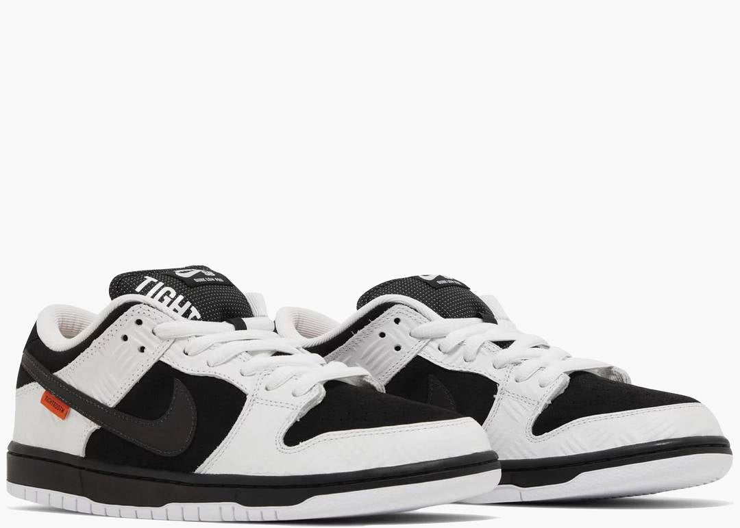 Dunk Low SB Tightbooth